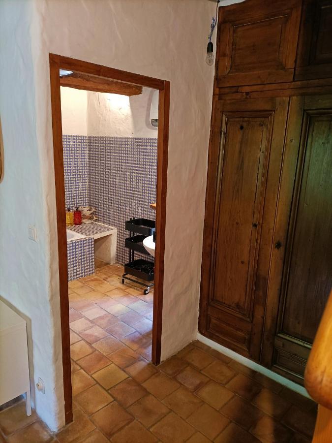 Maison Atypique Coeur De Village Historique Вильнёв-ле-Авиньон Экстерьер фото
