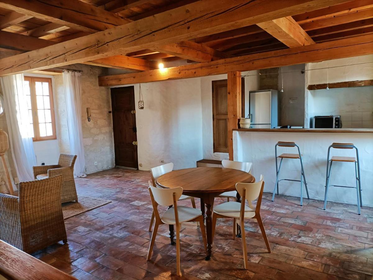 Maison Atypique Coeur De Village Historique Вильнёв-ле-Авиньон Экстерьер фото